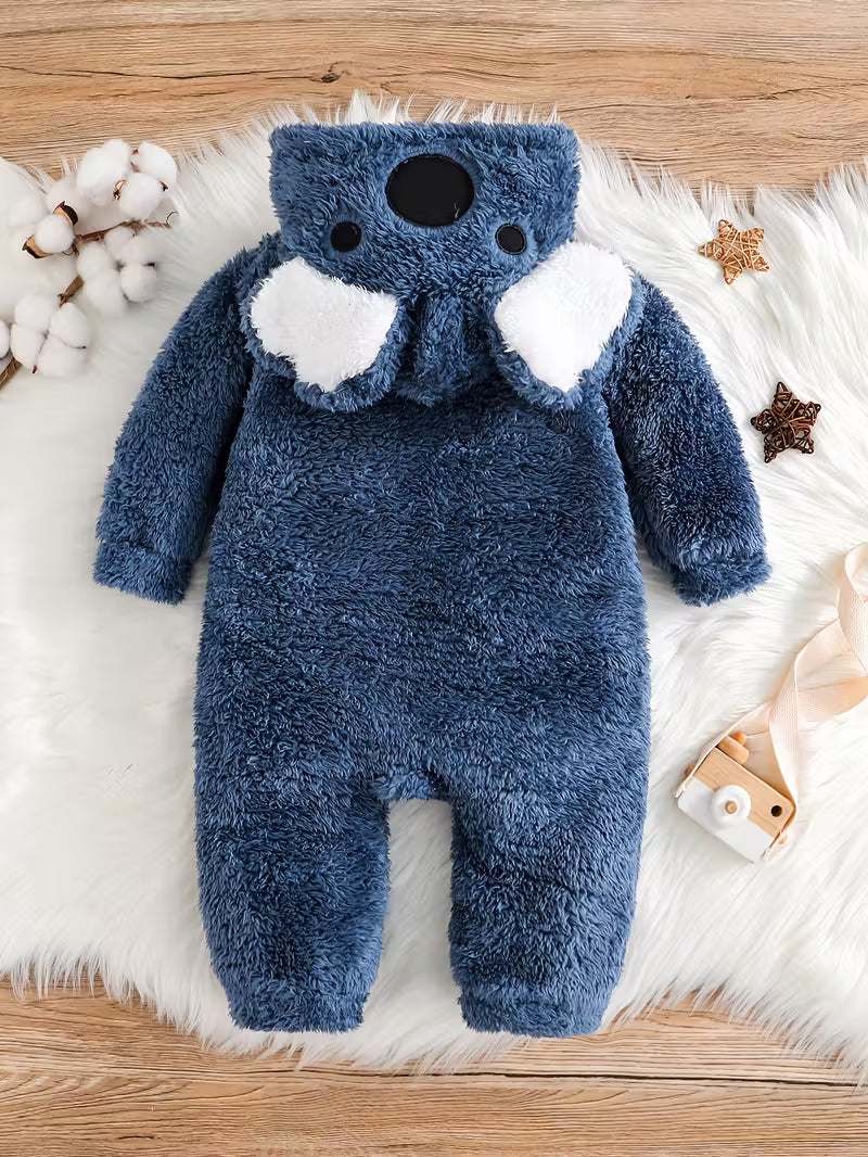 Körpə Oğlan üçün Rahat Mavi Koala Kombinezonu – Yumşaq Flis Kapüşonlu Fermuarlı, Ciblərlə, Payız/Qış üçün İsti və Şık