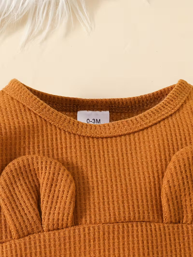 Körpə üçün Trendy Çaplı Uzunqollu Romper və Uyğun Şapka