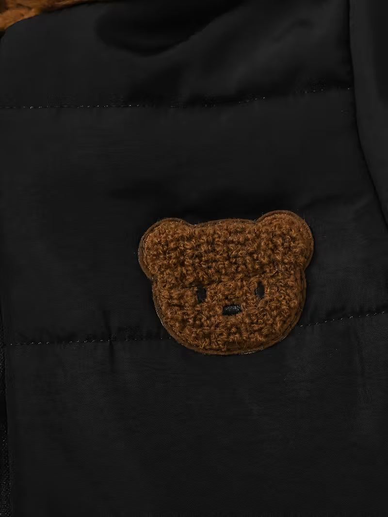 “Şirin Ayı Naxışlı Yaşıl Kapüşonlu Jumpsuit – Körpələr üçün Payız/Qış Rahat Geyimi”