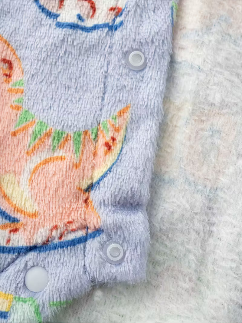 Rəngli Dinozavr Naxışlı Qız Uşaq Kapüşonlu Kombinezon – Evdə Oyun və Rahatlıq üçün İdeal