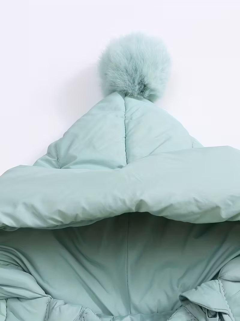 Qışlıq Körpə Kombinezonu – Qalın Kapüşonlu, Açıq Hava üçün İdeal